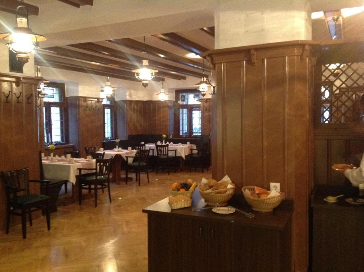 Hotel Goldner Loewe 施托尔彭 外观 照片